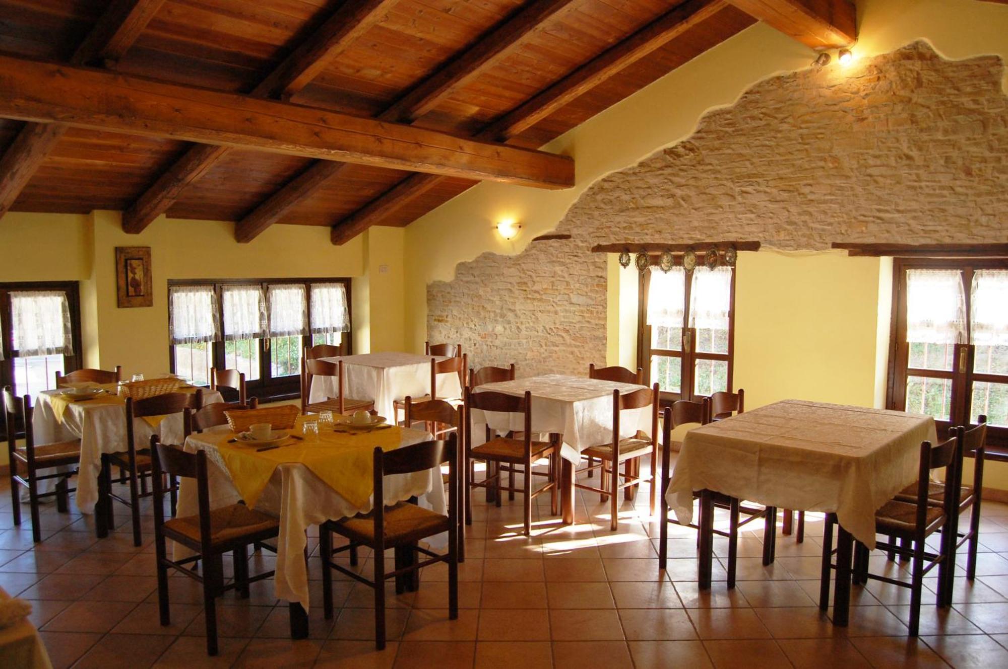 Agriturismo 'D Raine Montelupo Albese Екстериор снимка